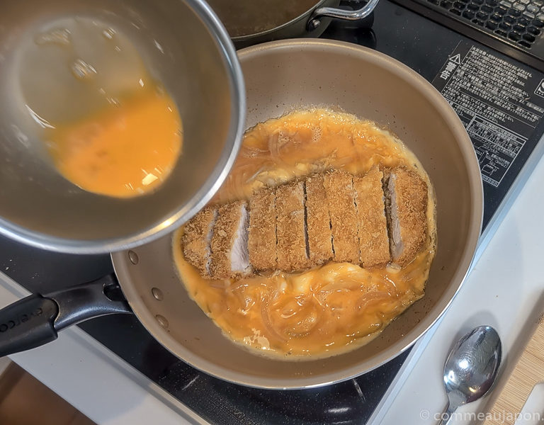 tonkatsu katsudon etapes recette 23 Katsudon - Bol de riz, porc pané et oeufs